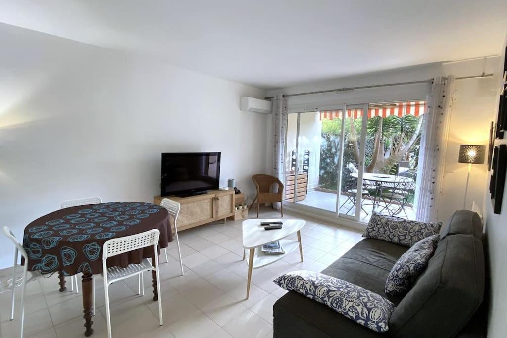 Rabiac - Charming 1 Bedroom With Private Garden Антиб Экстерьер фото